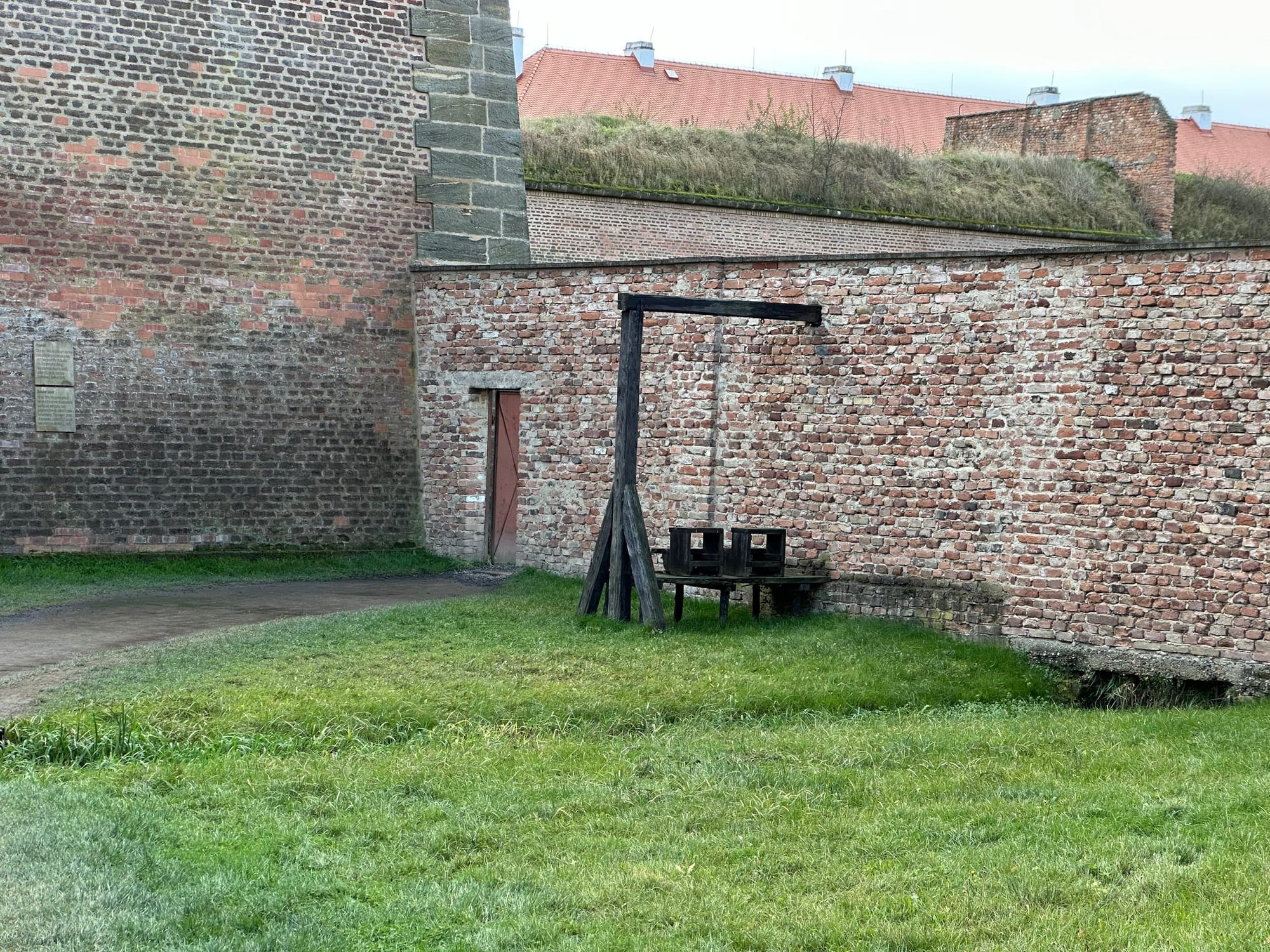 Gallows in a courtyard